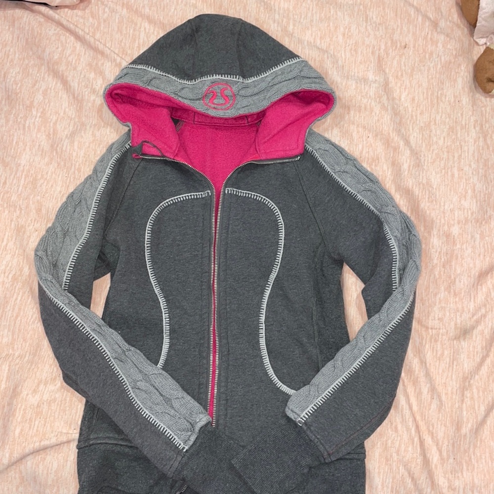 RARE⭐️ lululemon special edition scuba hoodie - Picture 1 of 3